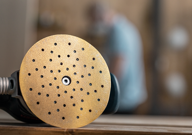 EXPERT C470 Sandpaper Set for Random Orbital Sanders 150 mm, 6 holes, G 60/120/240 6-pc Bosch sanding disc with multiple dust extraction holes.