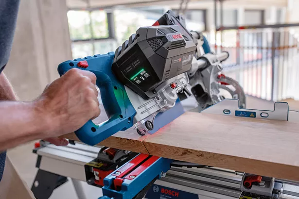 Bosch 18v store drop saw
