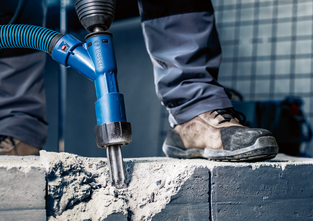 Bosch EXPERT SDS Clean max Flat Chisel Adapter in use.